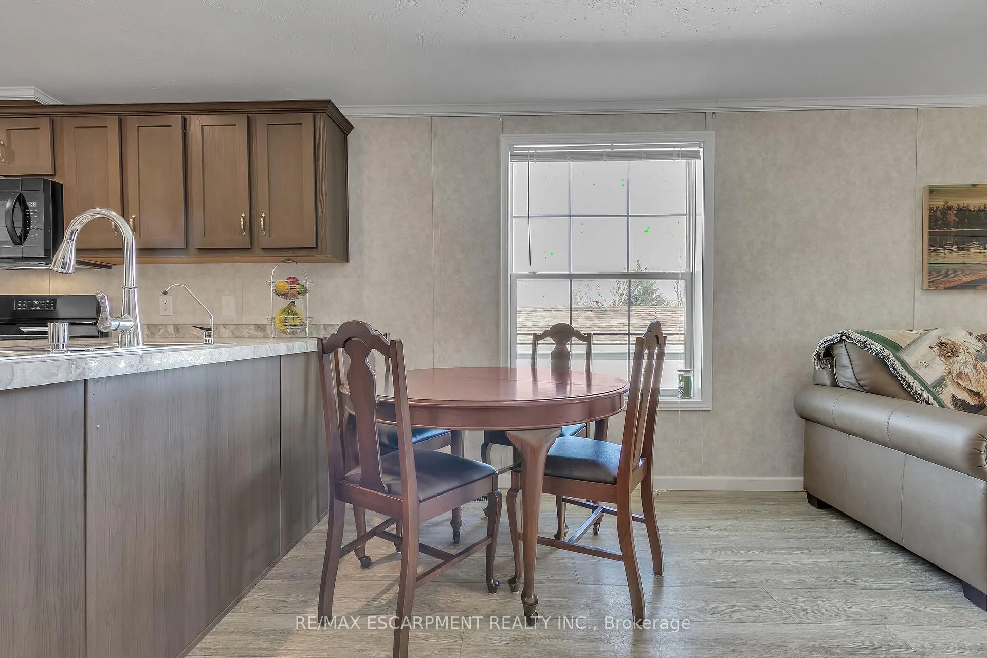 Photo 18 of 70 Park Lane, Hamilton, Rural Flamborough — HOMEH