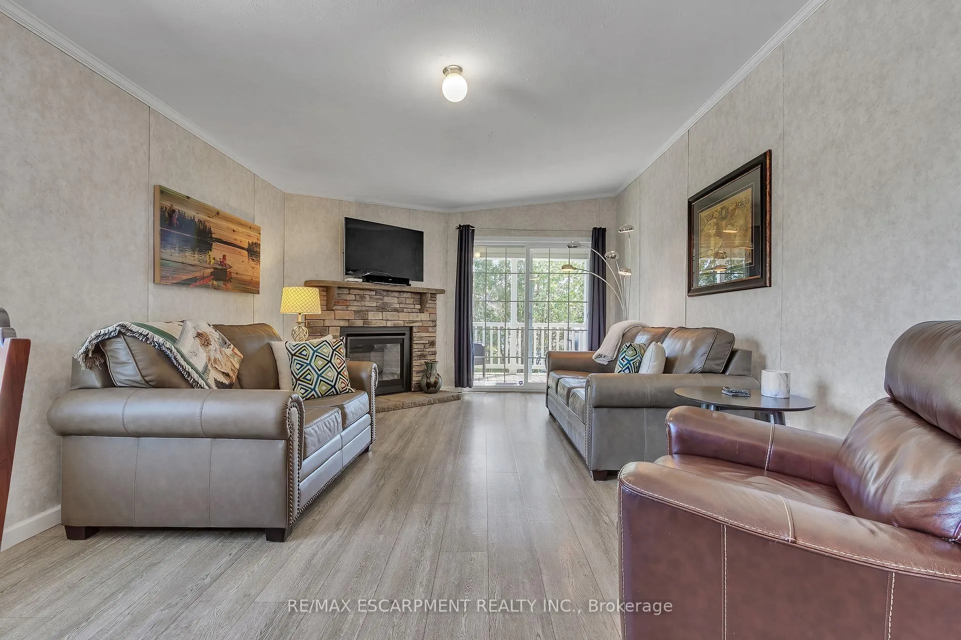 Photo 19 of 70 Park Lane, Hamilton, Rural Flamborough — HOMEH