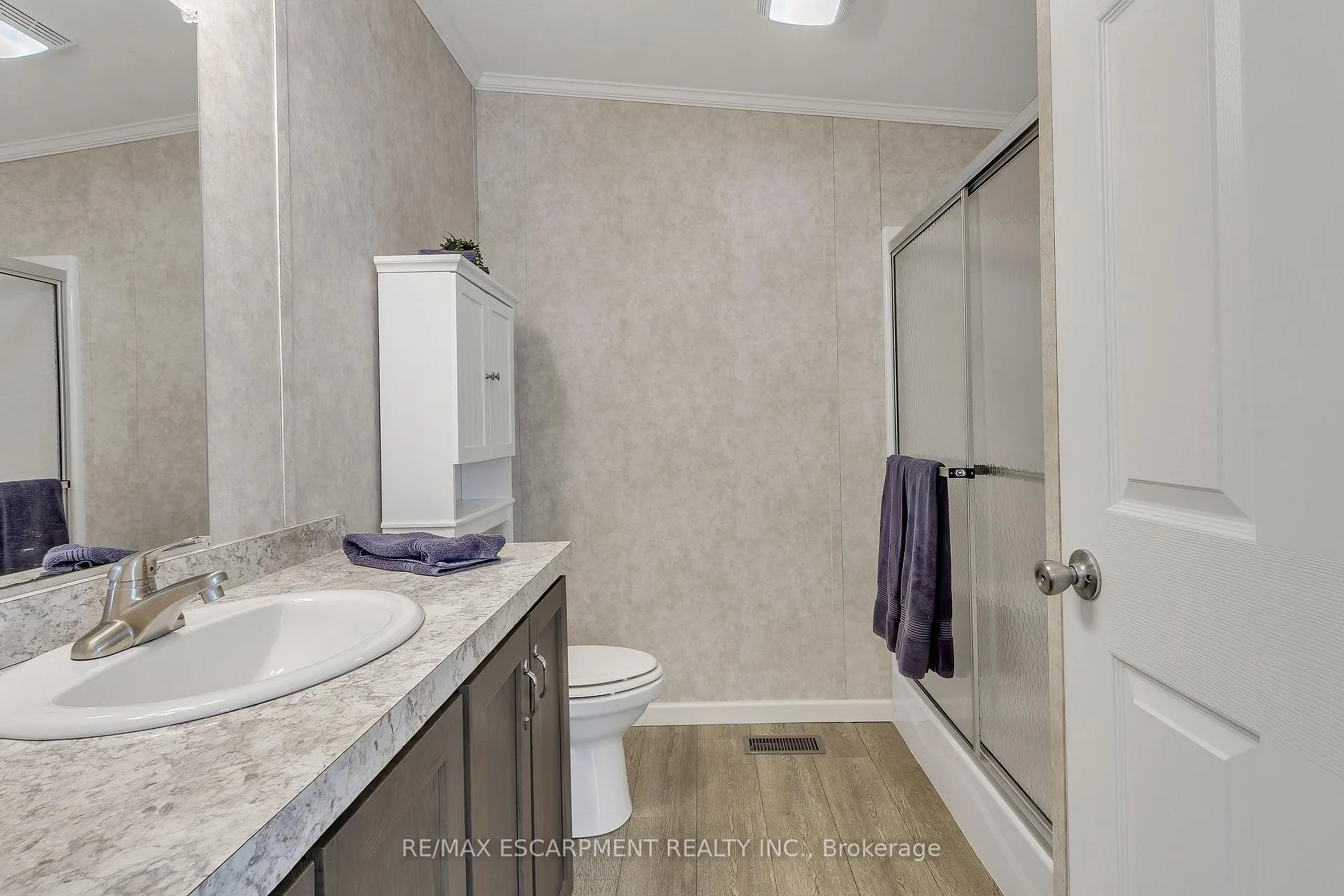 Photo 27 of 70 Park Lane, Hamilton, Rural Flamborough — HOMEH