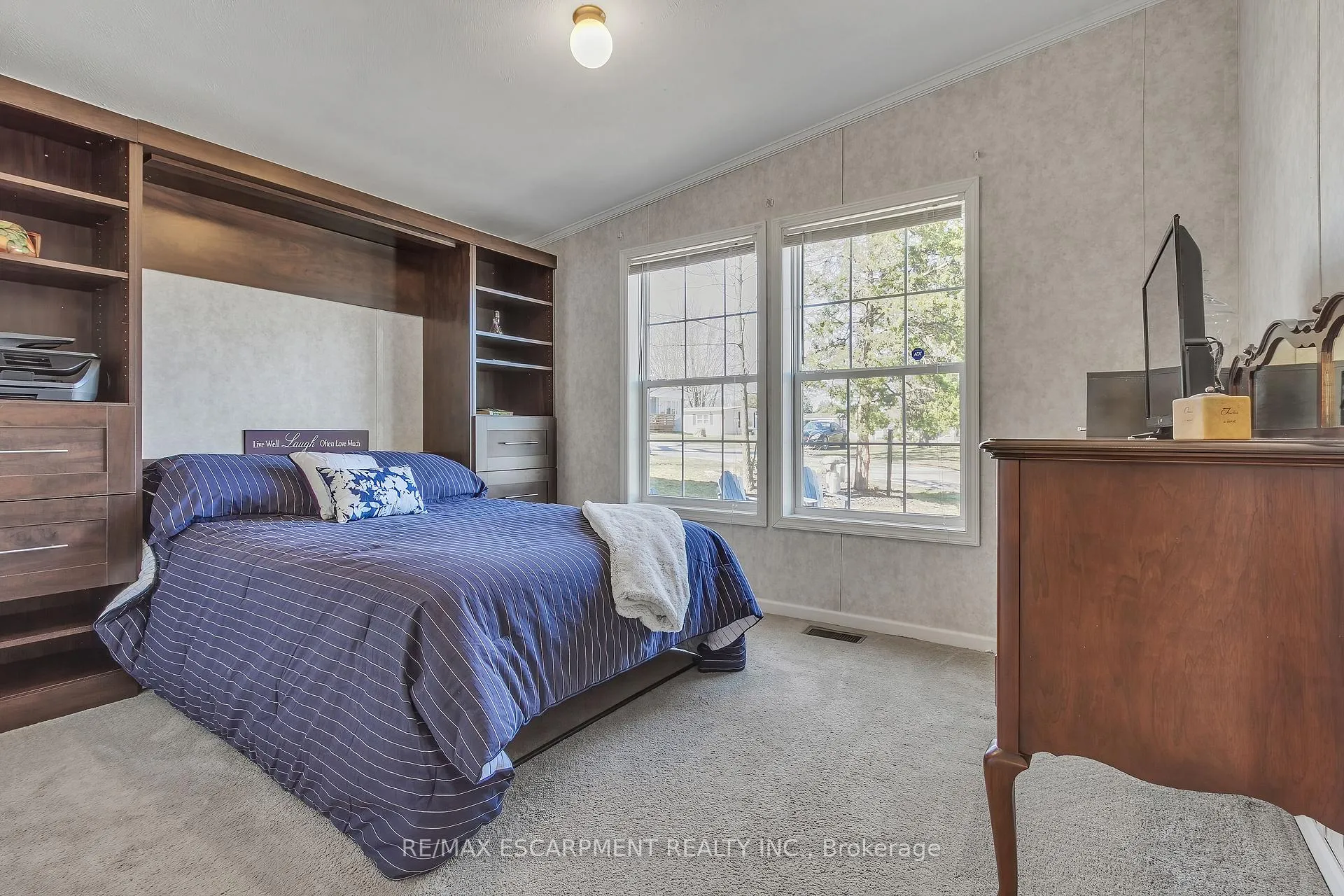 Photo 33 of 70 Park Lane, Hamilton, Rural Flamborough — HOMEH