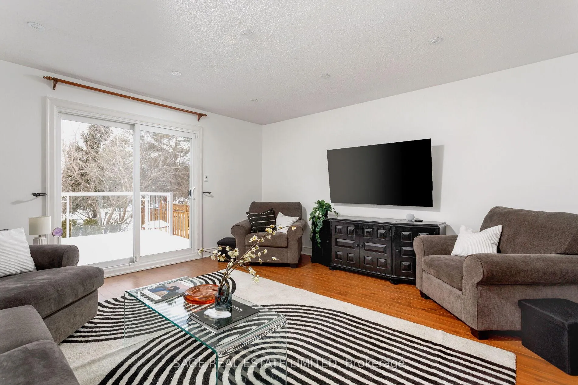 Photo 8 of 110 Church Street E, Brampton, Brampton North — HOMEH