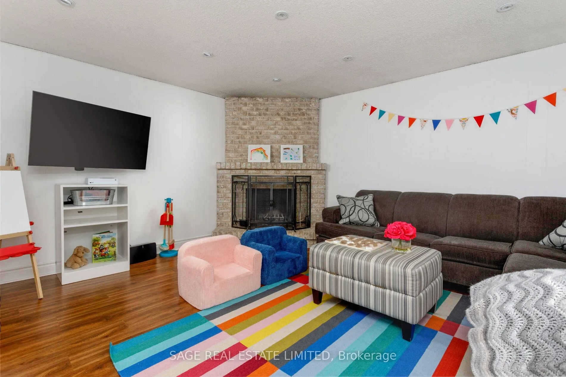 Photo 16 of 110 Church Street E, Brampton, Brampton North — HOMEH