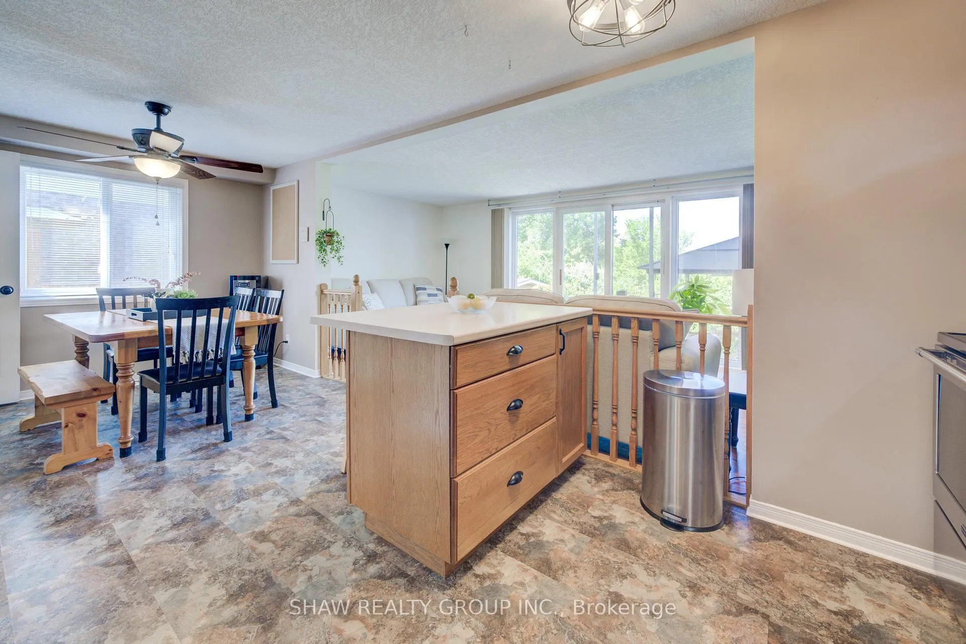 Photo 11 of 159 Pine Martin Crescent, Kitchener — HOMEH