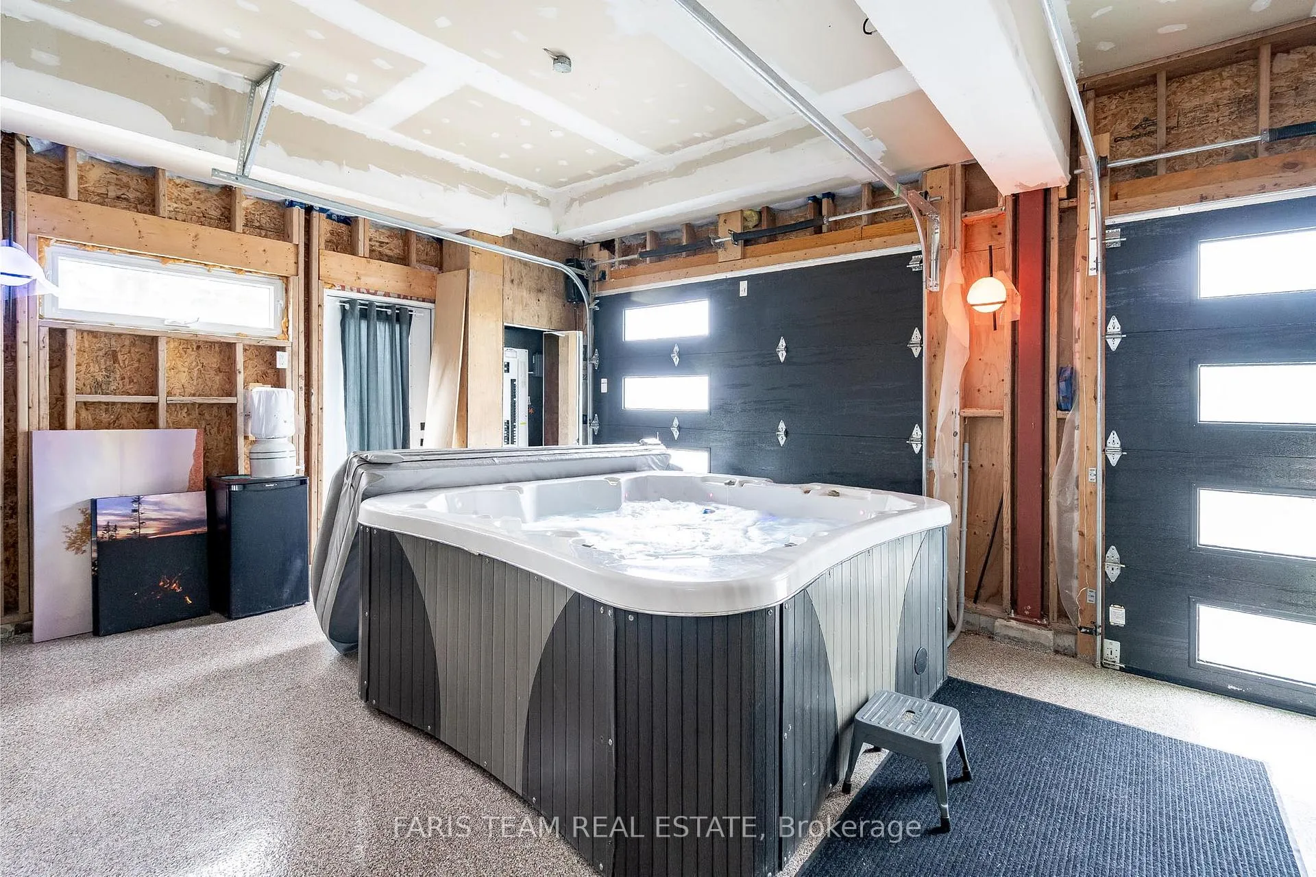 Photo 31 of 15512 County Road 27, Springwater, Elmvale — HOMEH