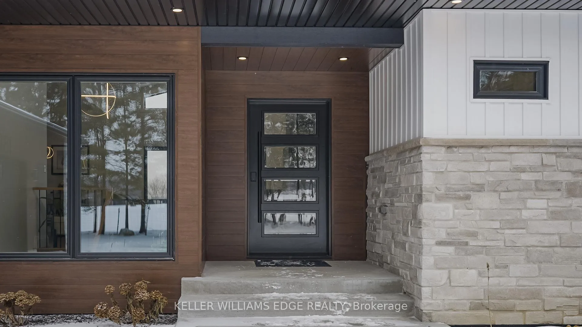 Photo 3 of 180 Weirs Lane, Hamilton, Dundas — HOMEH