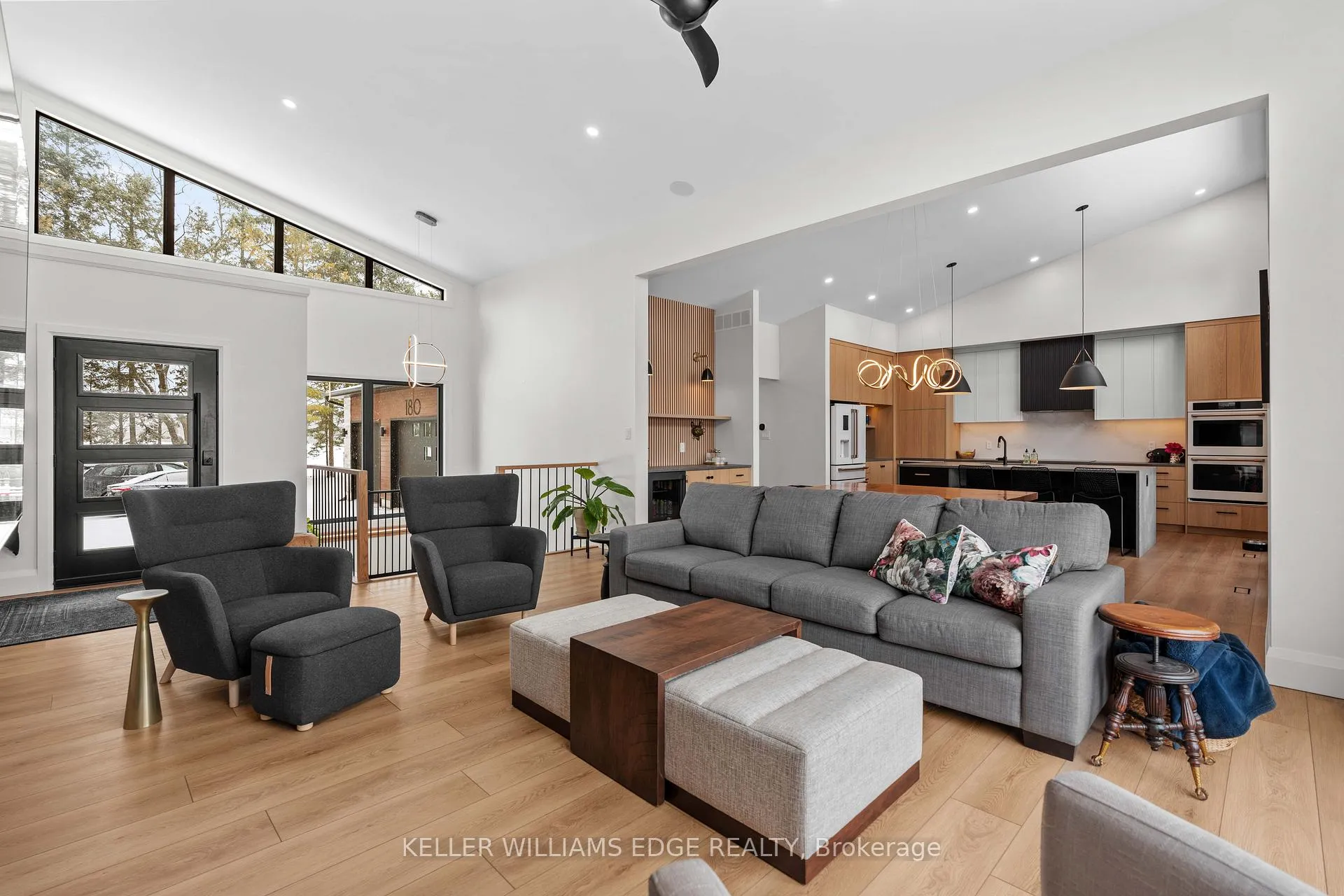 Photo 8 of 180 Weirs Lane, Hamilton, Dundas — HOMEH
