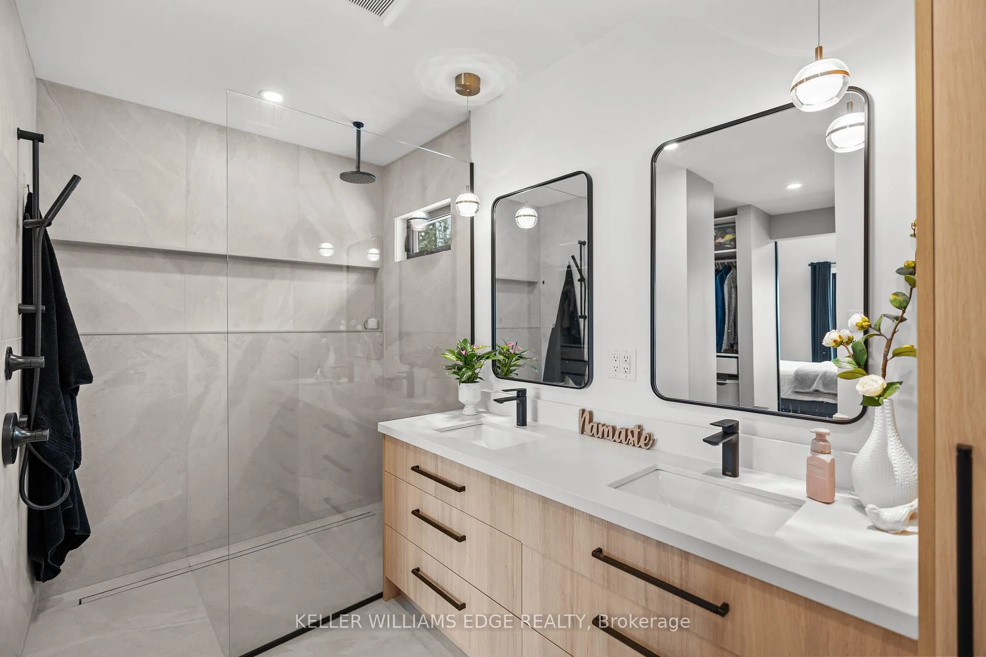 Photo 14 of 180 Weirs Lane, Hamilton, Dundas — HOMEH