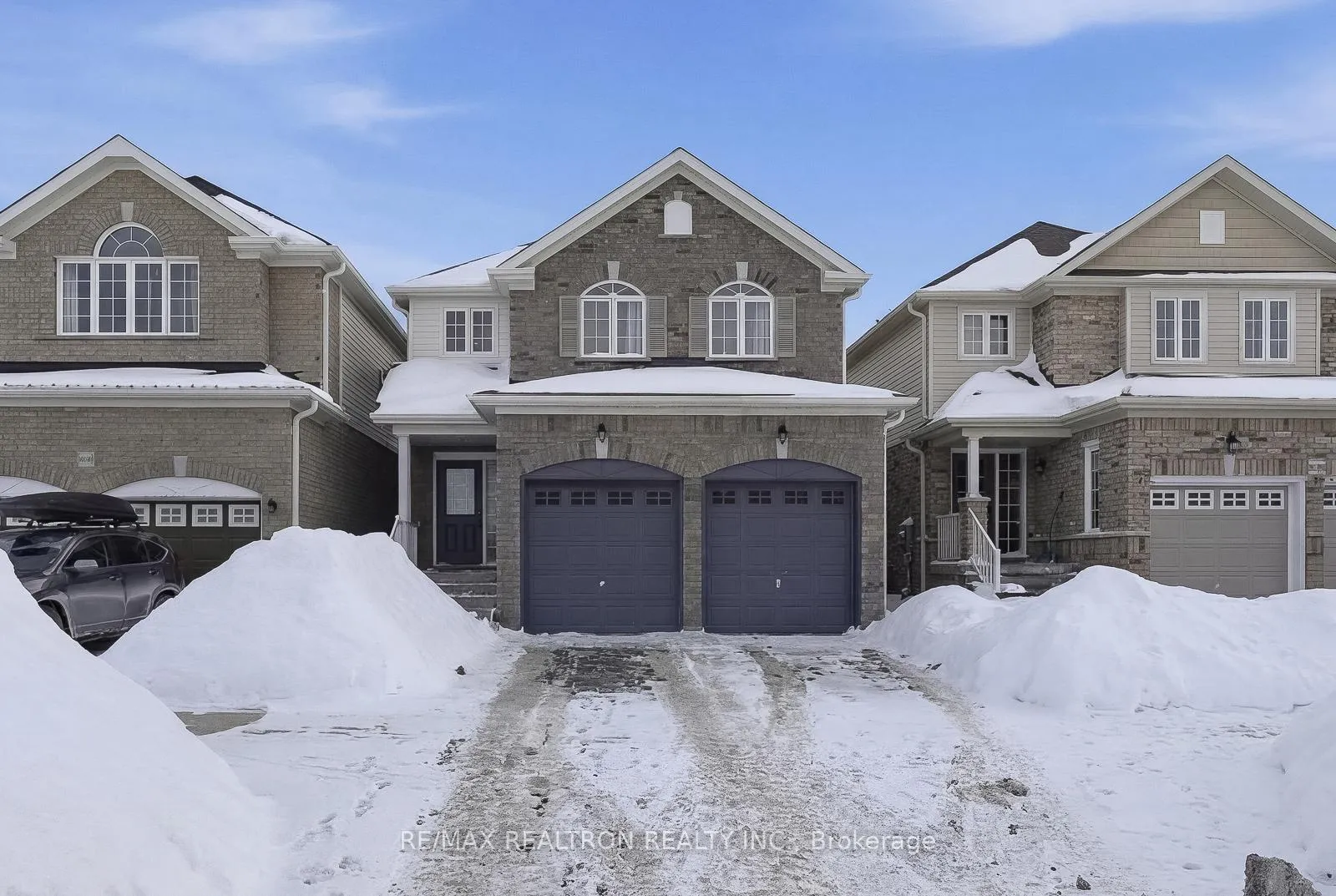 Photo 2 of 1493 Dunedin Crescent, Oshawa, Taunton — HOMEH