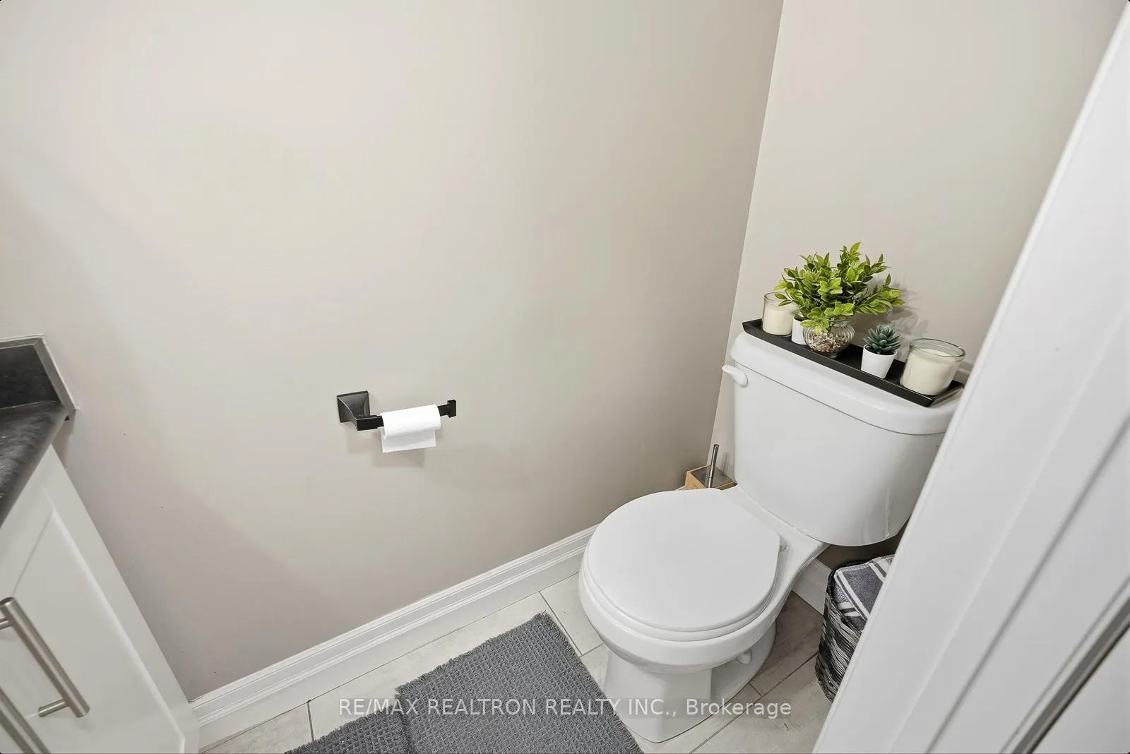 Photo 10 of 1493 Dunedin Crescent, Oshawa, Taunton — HOMEH
