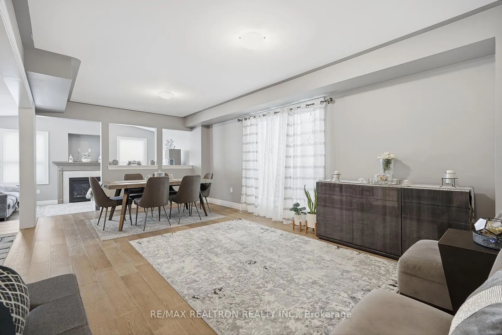 Photo 11 of 1493 Dunedin Crescent, Oshawa, Taunton — HOMEH