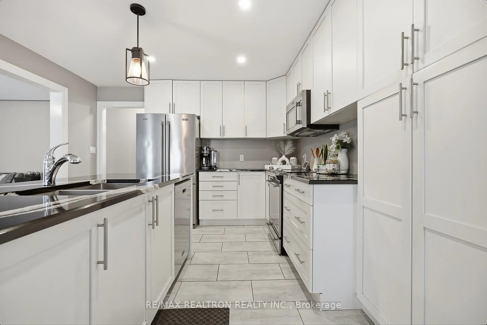 Photo 18 of 1493 Dunedin Crescent, Oshawa, Taunton — HOMEH