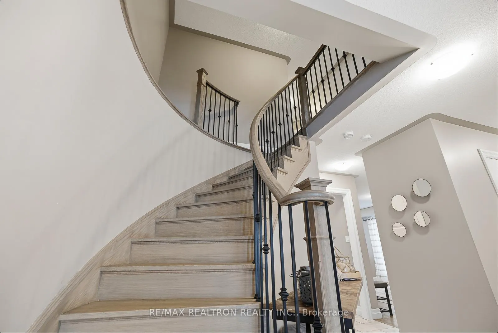 Photo 25 of 1493 Dunedin Crescent, Oshawa, Taunton — HOMEH