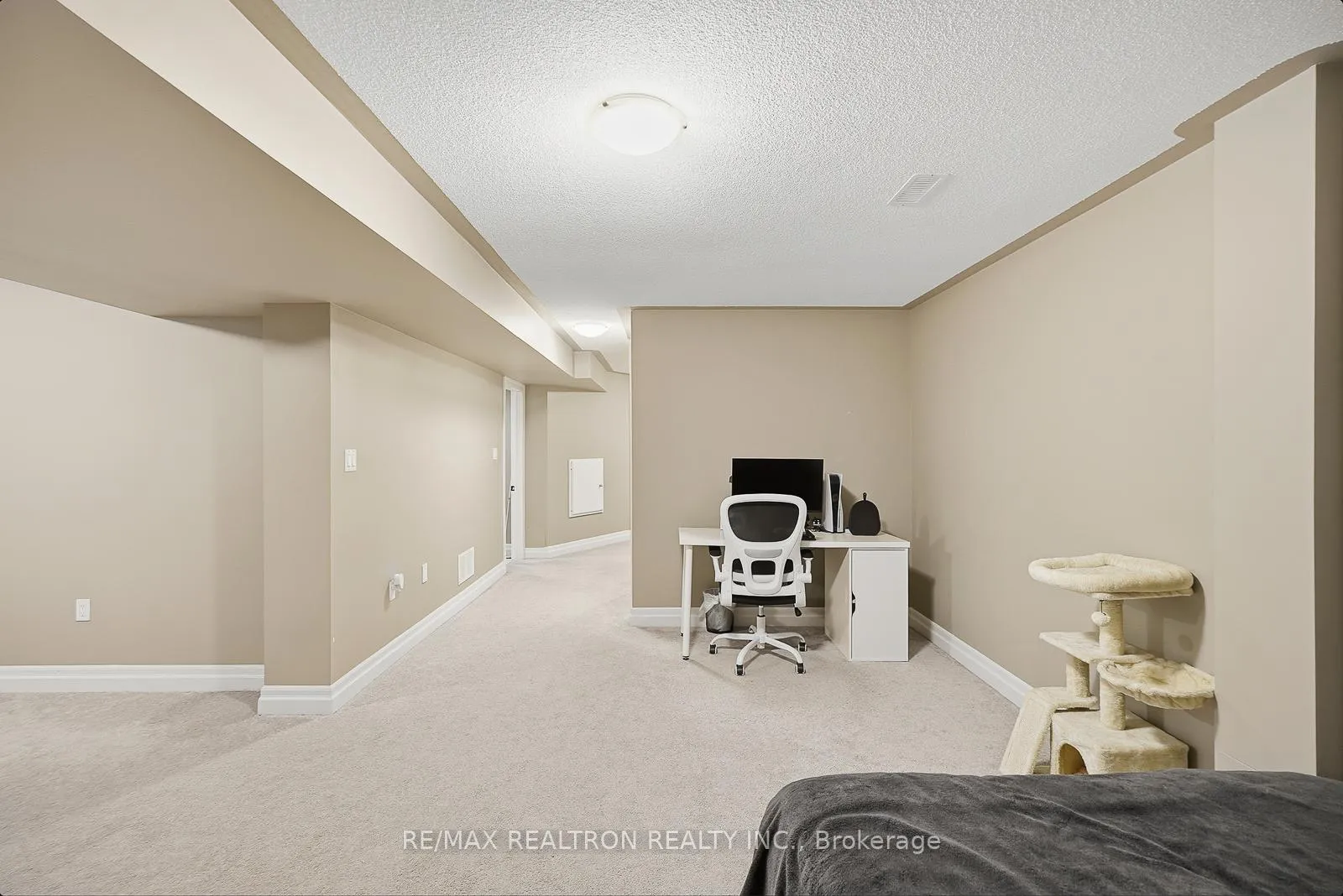 Photo 44 of 1493 Dunedin Crescent, Oshawa, Taunton — HOMEH