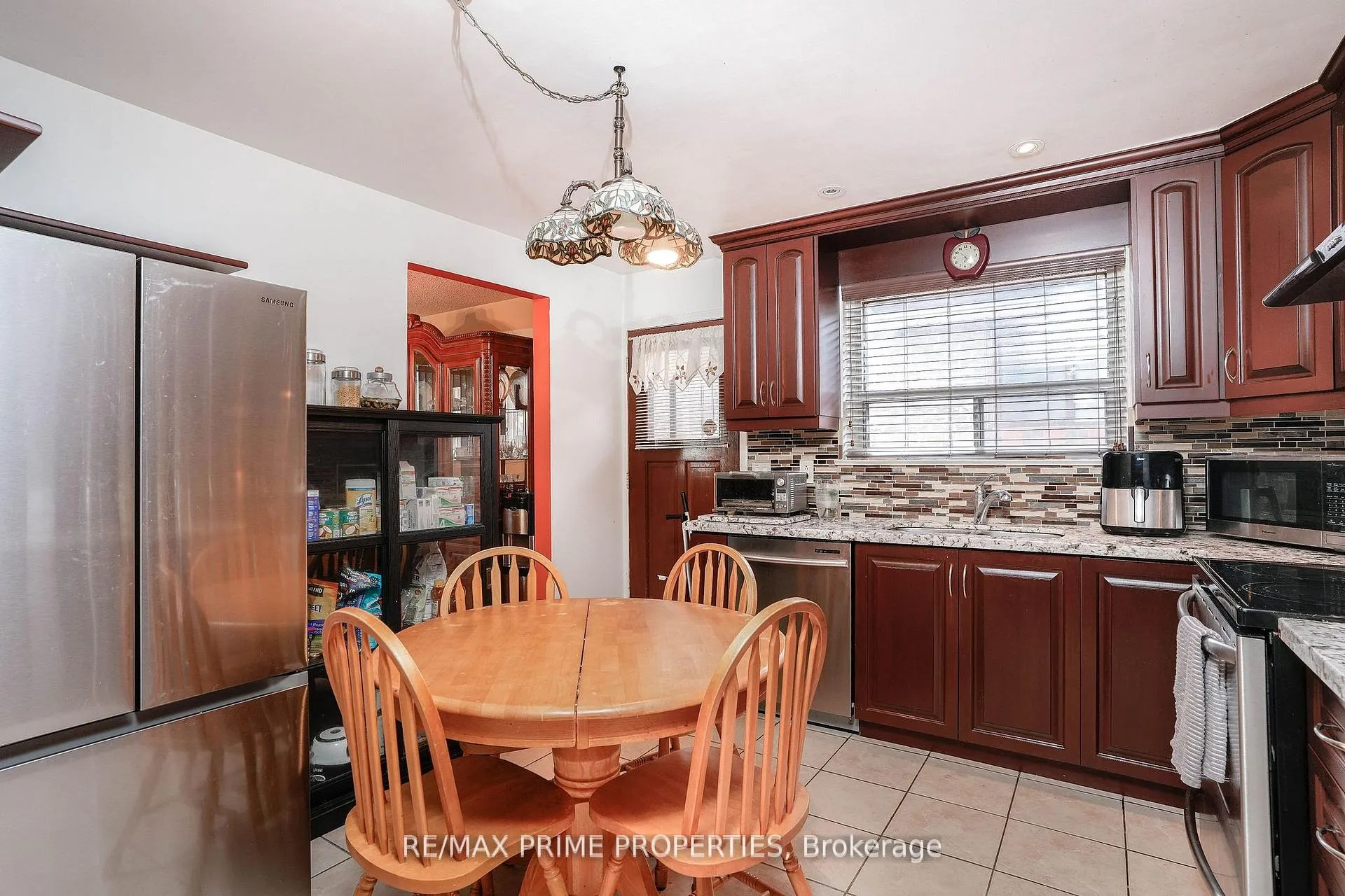 Photo 17 of 81 Silverstone Drive, Etobicoke, Mount Olive-Silverstone-Jamestown — HOMEH
