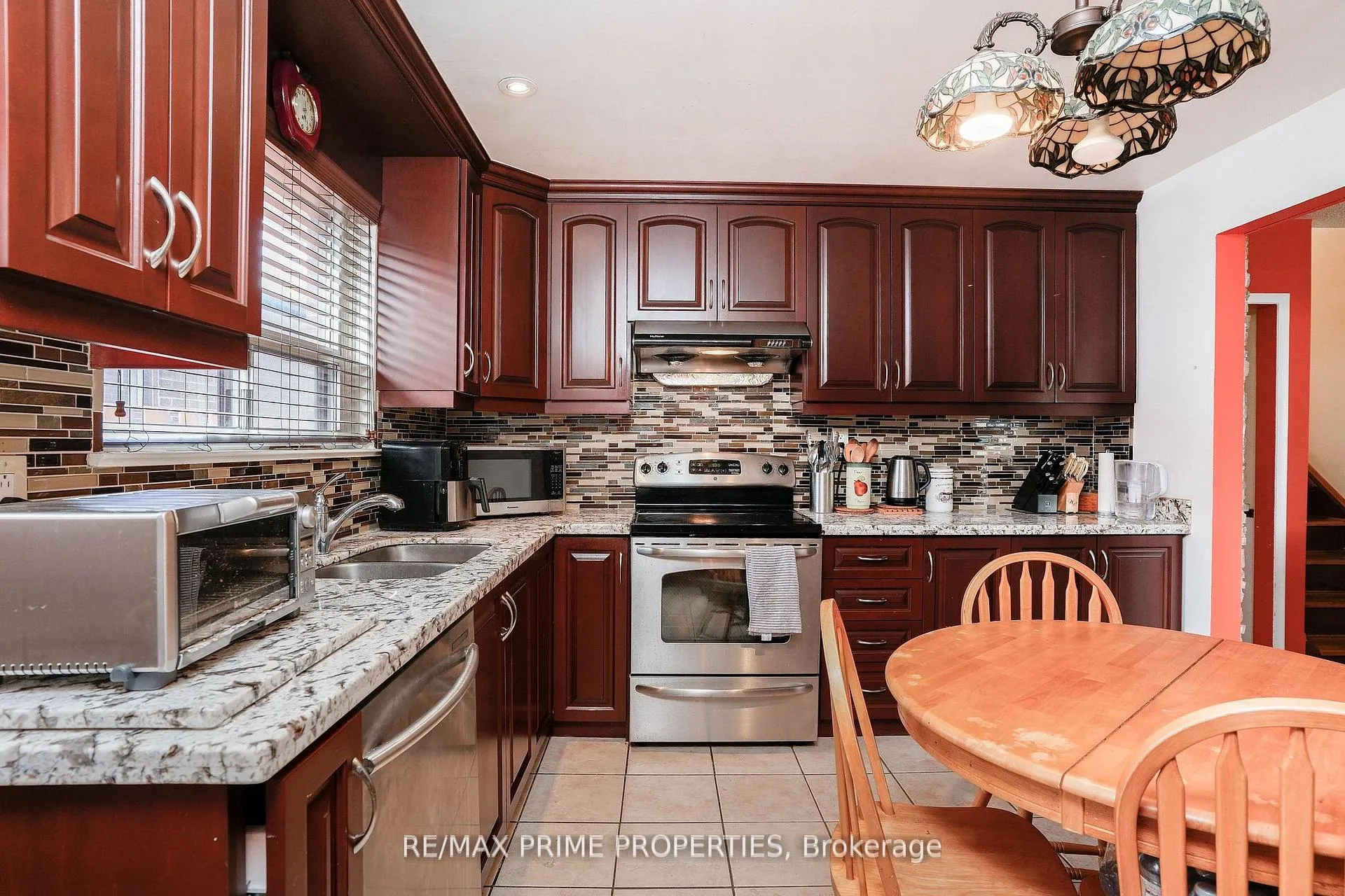 Photo 21 of 81 Silverstone Drive, Etobicoke, Mount Olive-Silverstone-Jamestown — HOMEH