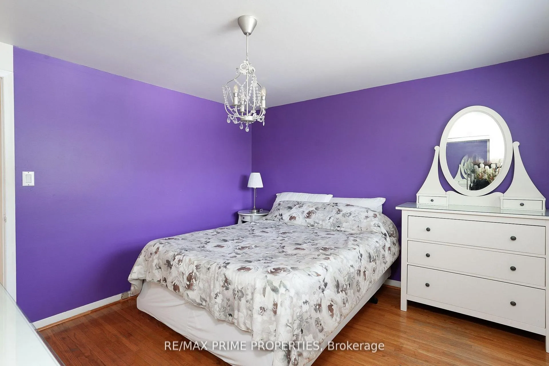 Photo 30 of 81 Silverstone Drive, Etobicoke, Mount Olive-Silverstone-Jamestown — HOMEH