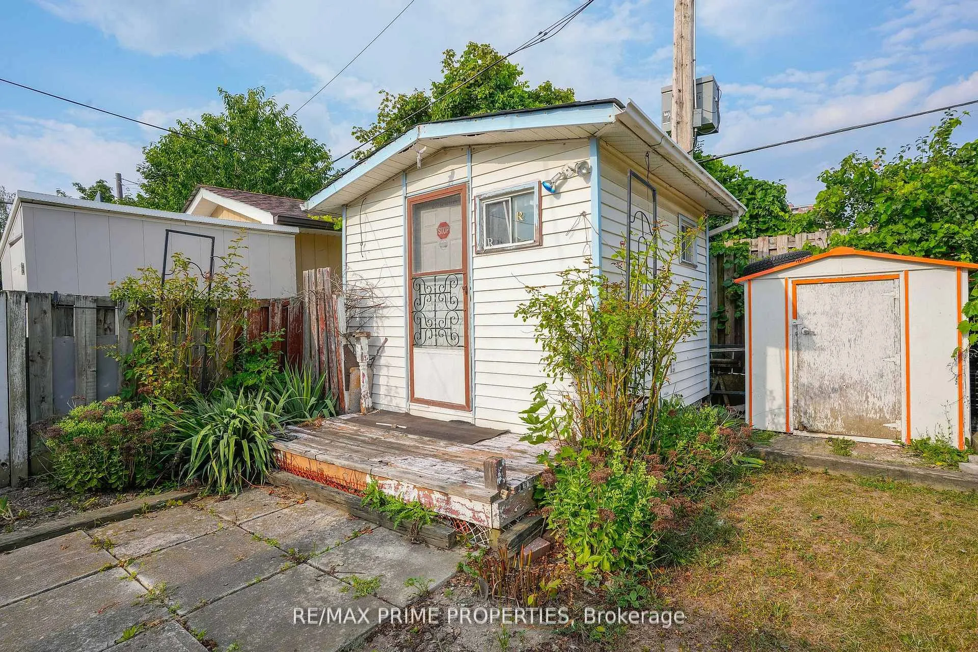 Photo 46 of 81 Silverstone Drive, Etobicoke, Mount Olive-Silverstone-Jamestown — HOMEH