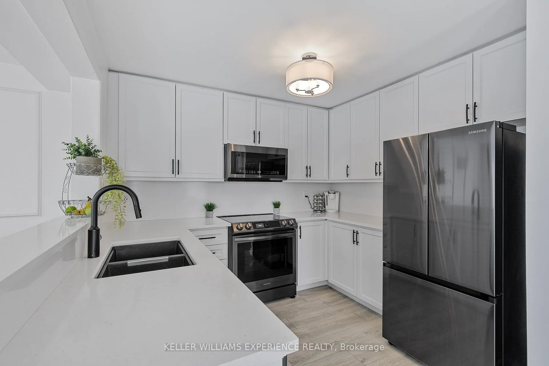 Photo 4 of 129 Stonemount Crescent, Essa, Angus — HOMEH
