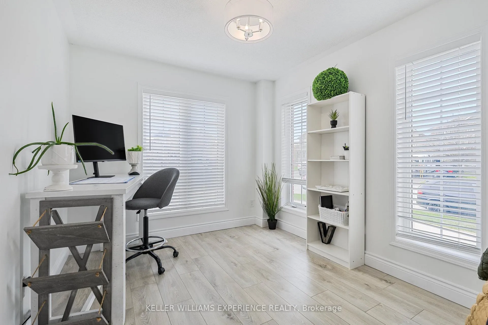 Photo 9 of 129 Stonemount Crescent, Essa, Angus — HOMEH