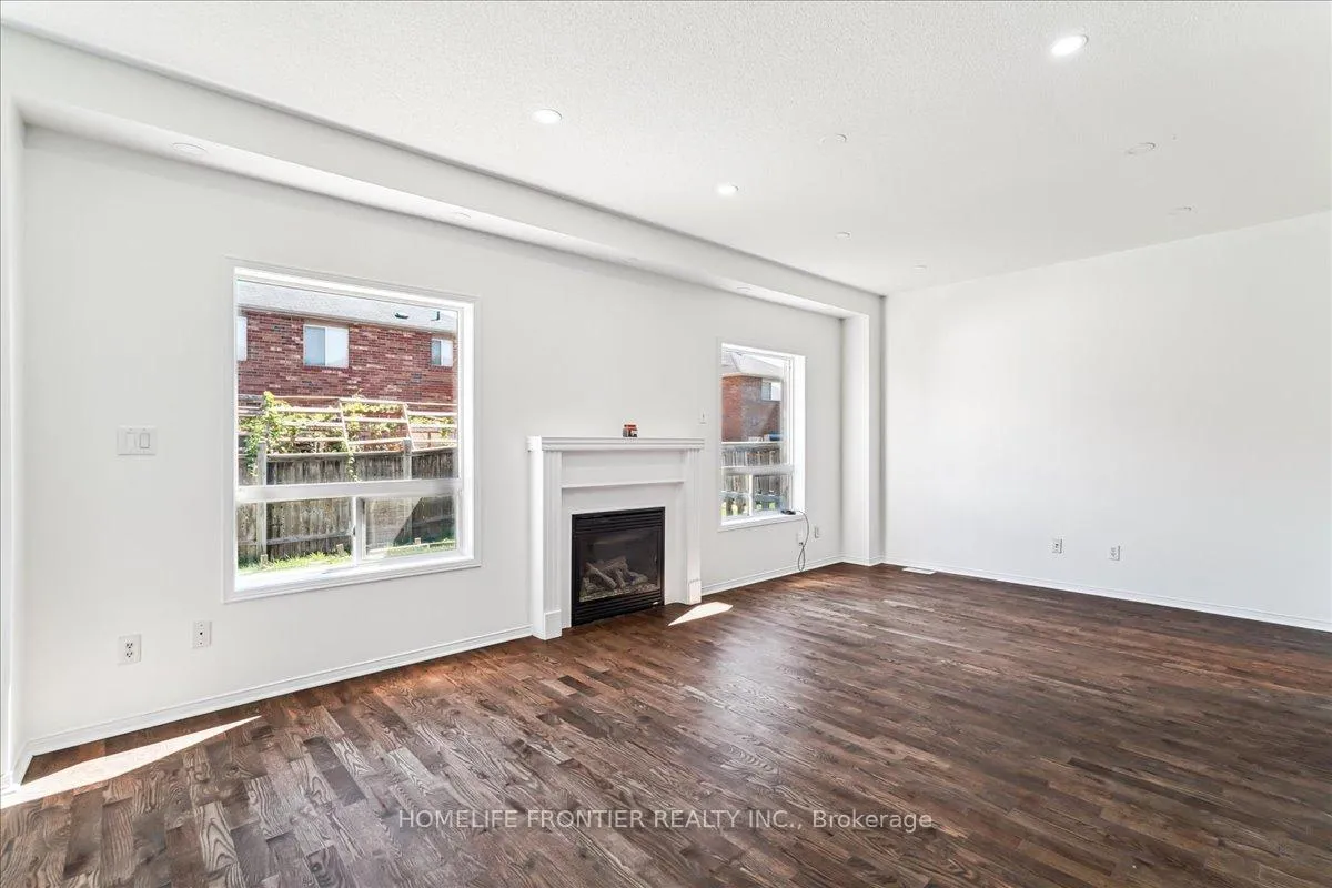 Photo 8 of 9 Owens Road, Brampton, Credit Valley — HOMEH