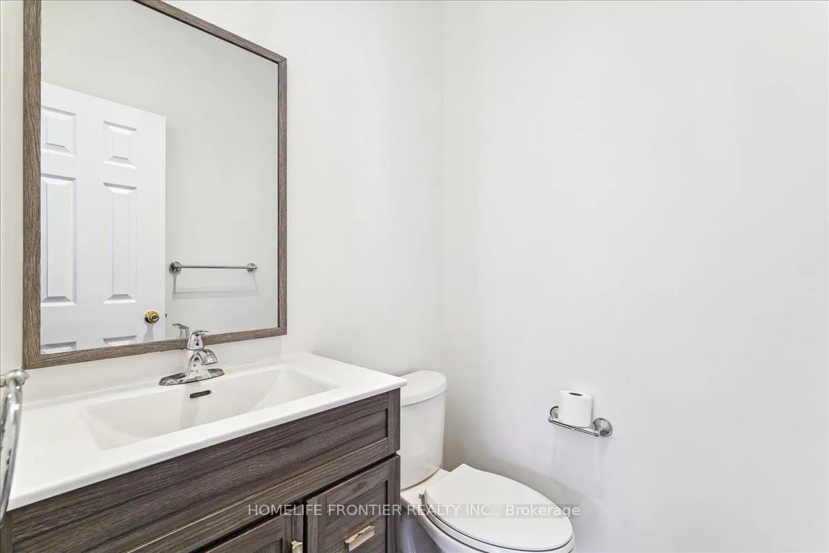 Photo 10 of 9 Owens Road, Brampton, Credit Valley — HOMEH