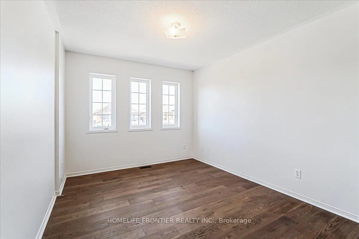 Photo 17 of 9 Owens Road, Brampton, Credit Valley — HOMEH