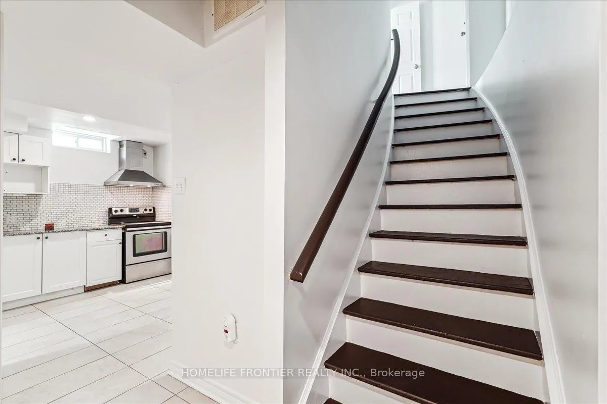 Photo 18 of 9 Owens Road, Brampton, Credit Valley — HOMEH