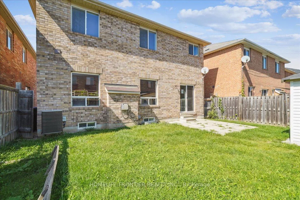 Photo 25 of 9 Owens Road, Brampton, Credit Valley — HOMEH