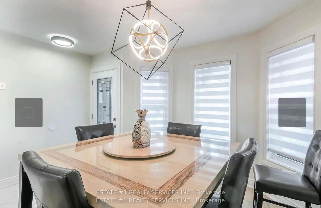 Photo 2 of 68 Ponymeadow Way, Brampton, Credit Valley — HOMEH