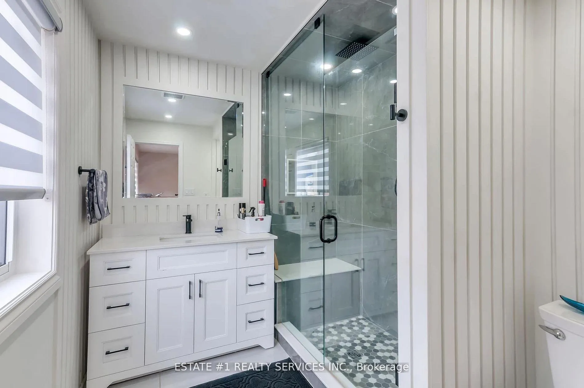 Photo 21 of 68 Ponymeadow Way, Brampton, Credit Valley — HOMEH