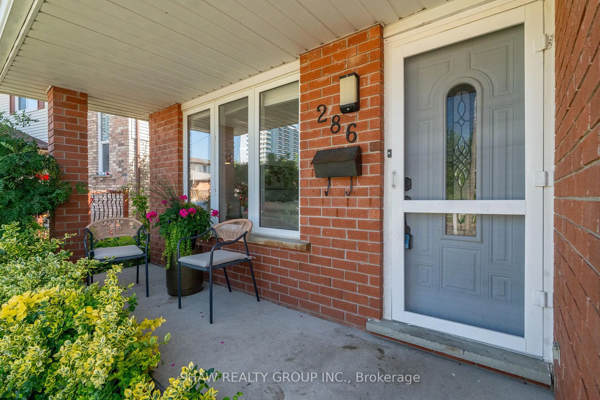 Photo 6 of 286 Newbury Drive, Kitchener — HOMEH