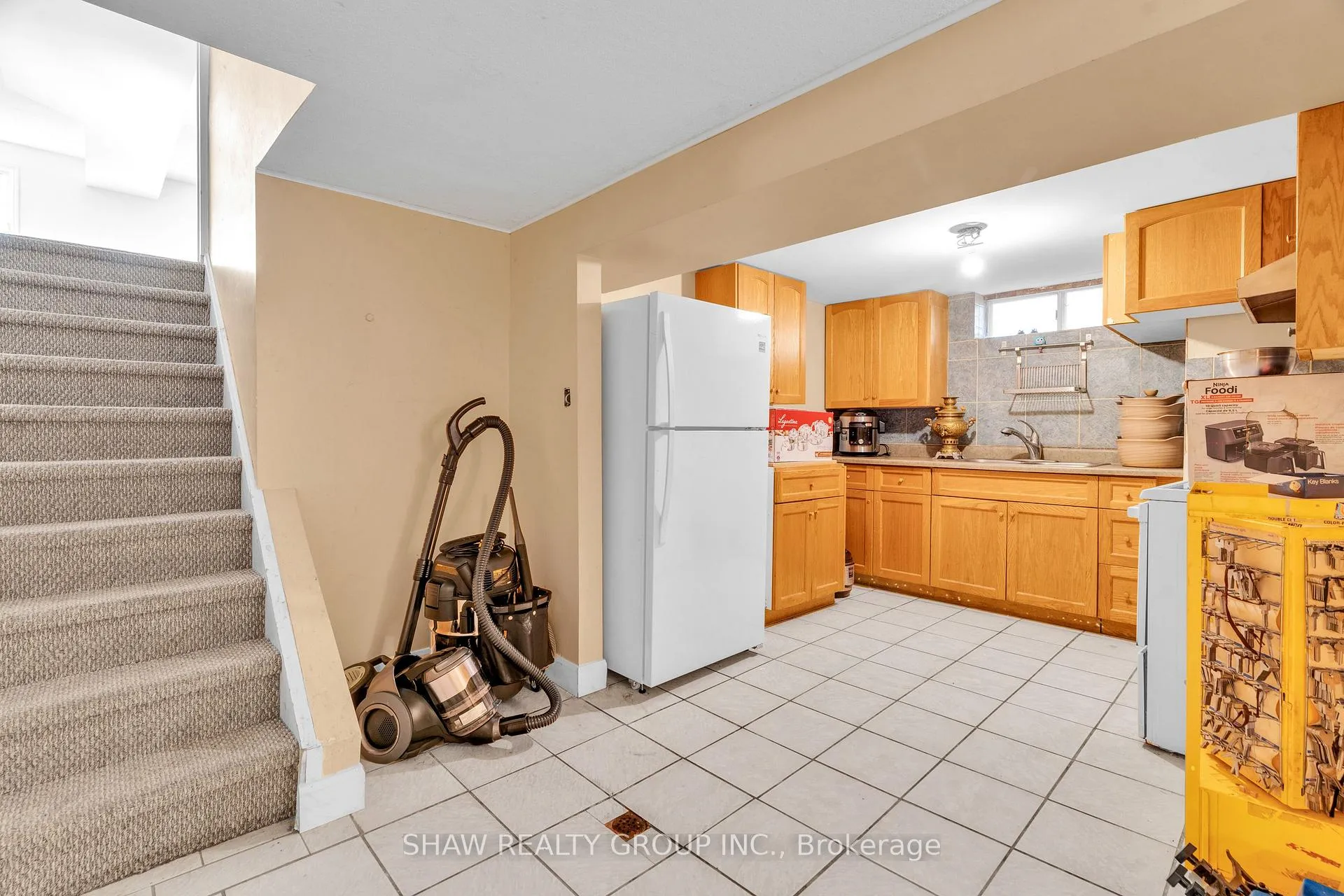 Photo 33 of 286 Newbury Drive, Kitchener — HOMEH
