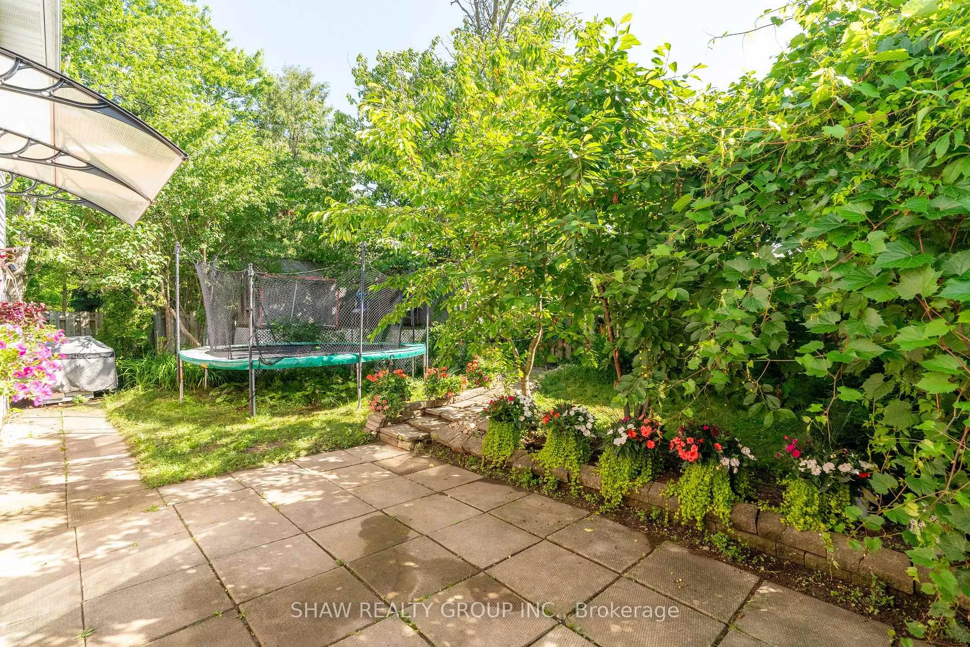 Photo 37 of 286 Newbury Drive, Kitchener — HOMEH