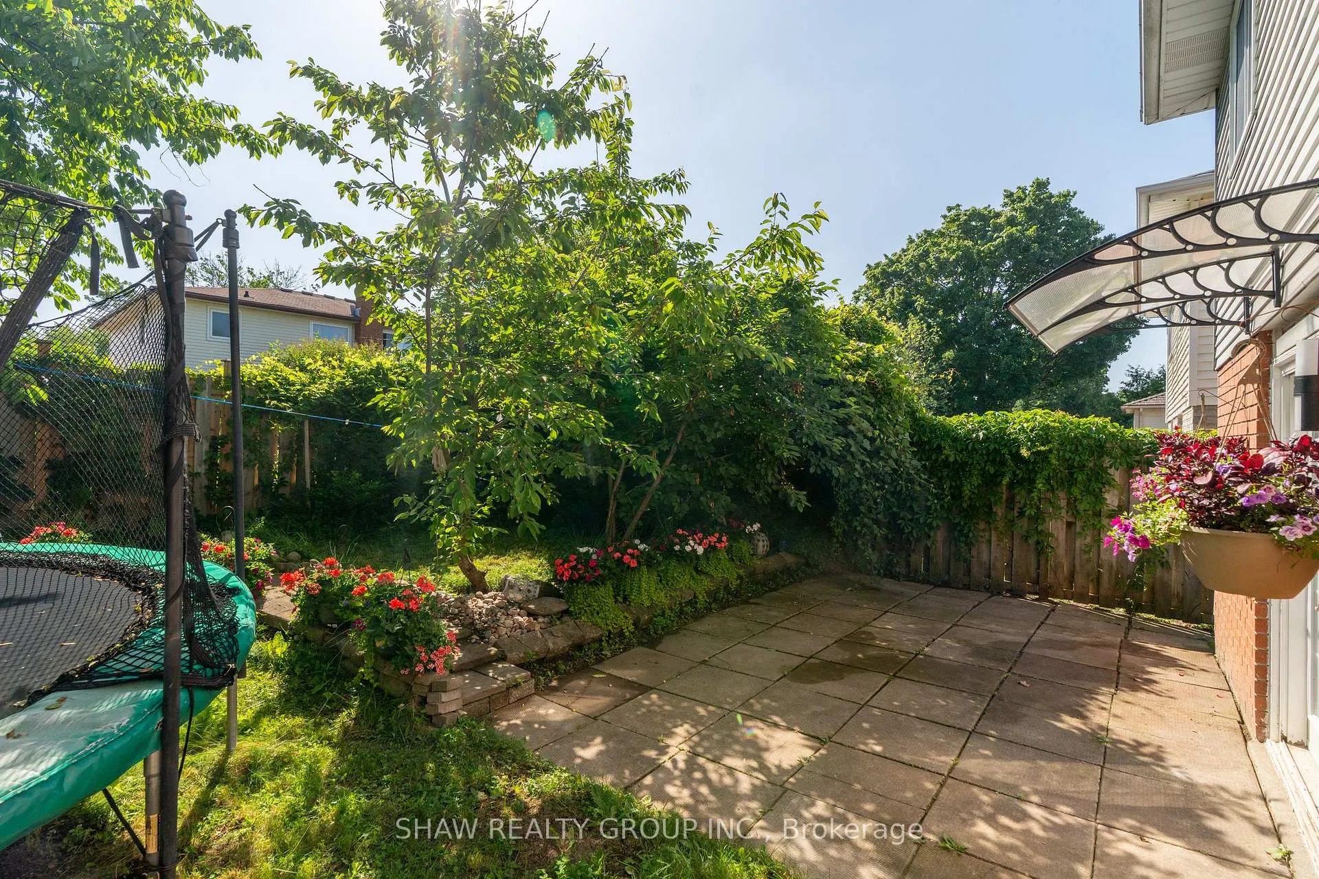 Photo 40 of 286 Newbury Drive, Kitchener — HOMEH