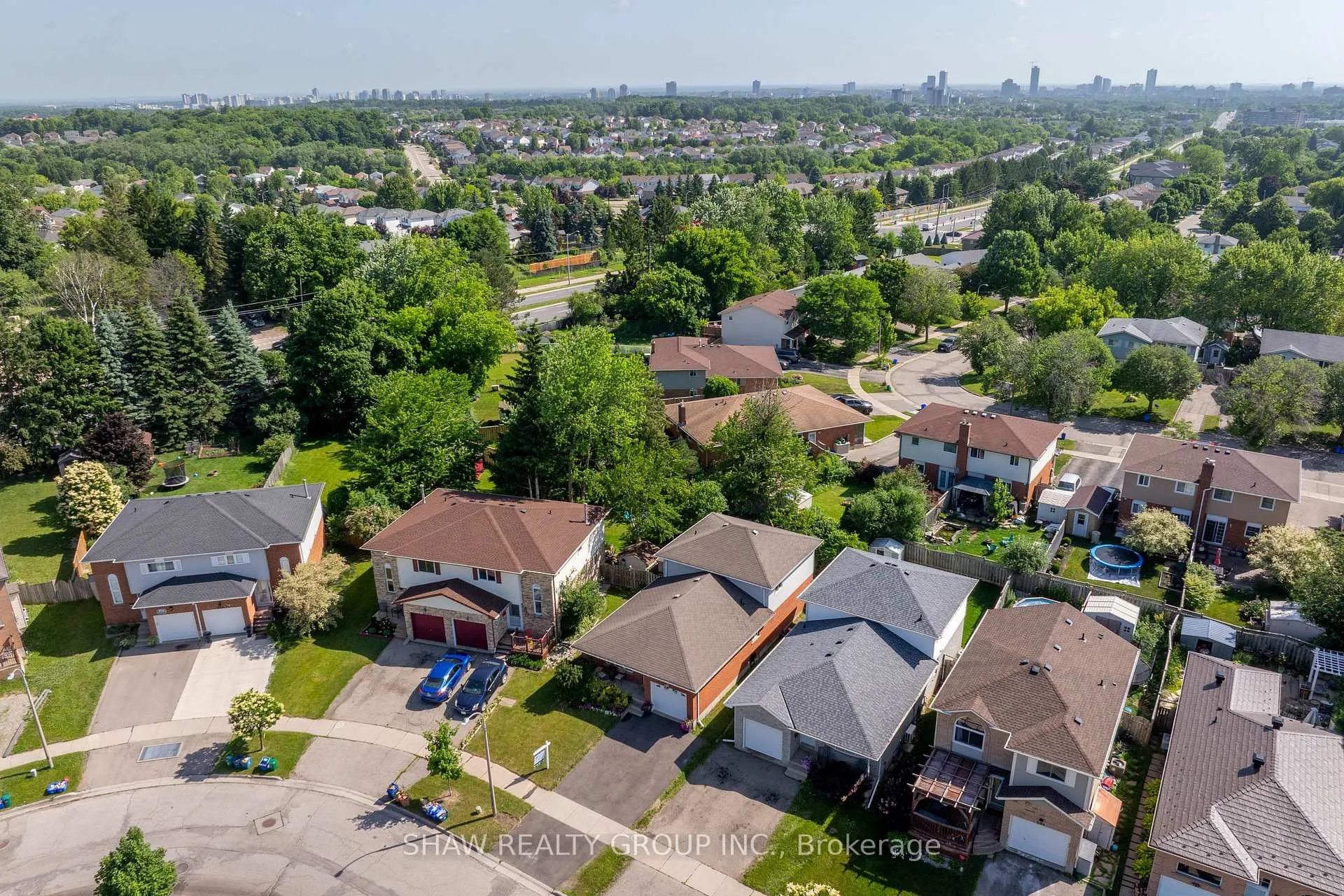 Photo 45 of 286 Newbury Drive, Kitchener — HOMEH