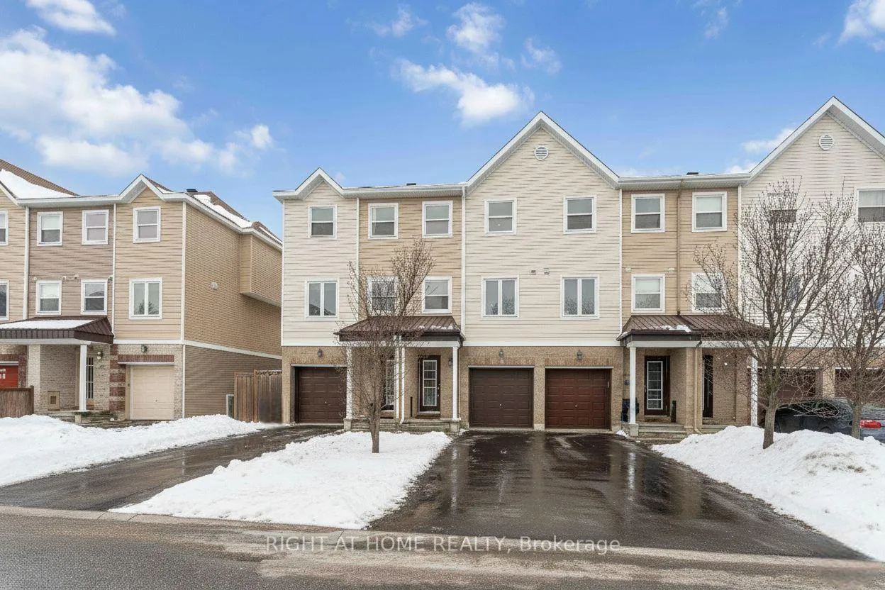 Front of 364 Moffatt Pond Court