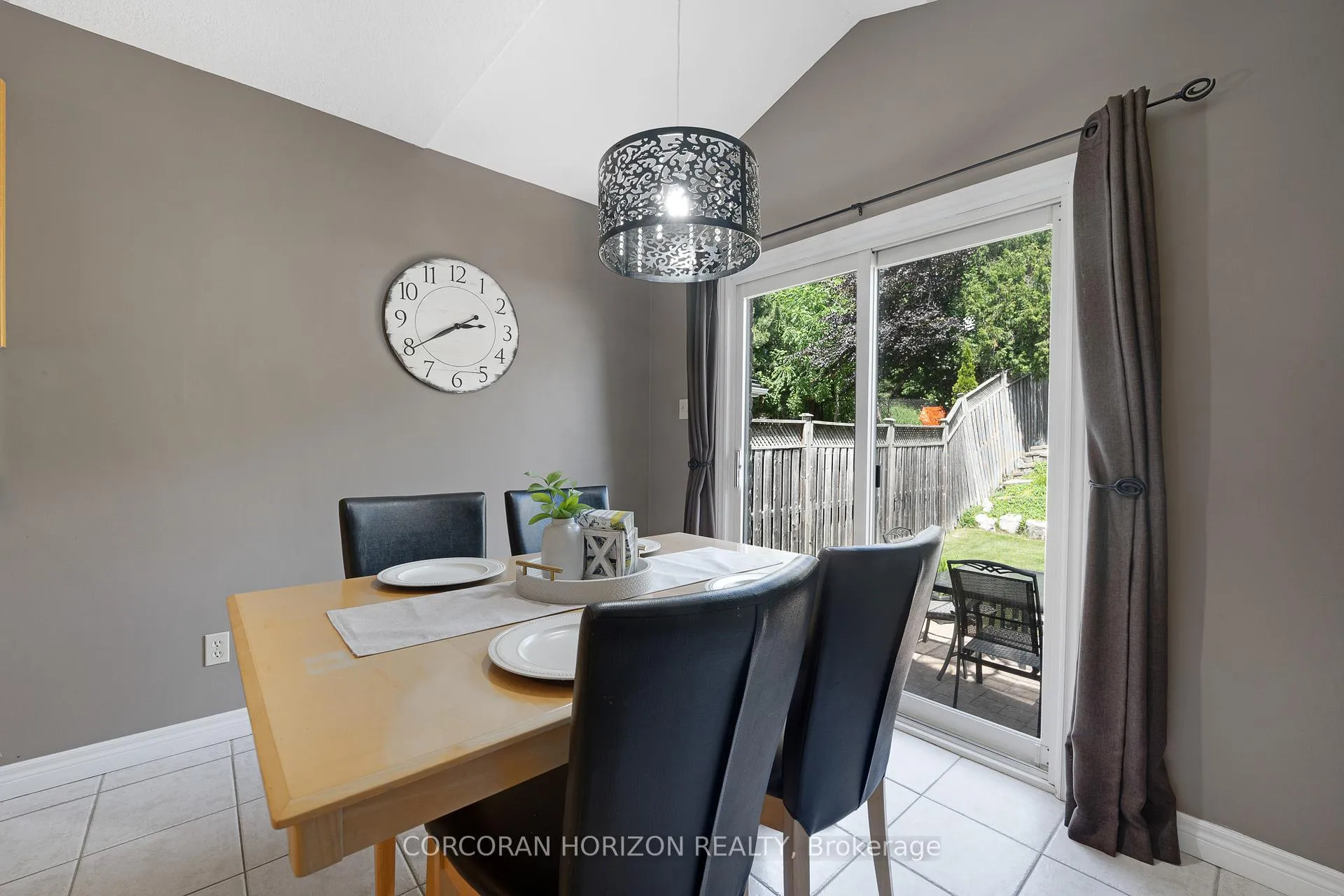 Photo 18 of 549 Langlaw Drive, Cambridge — HOMEH