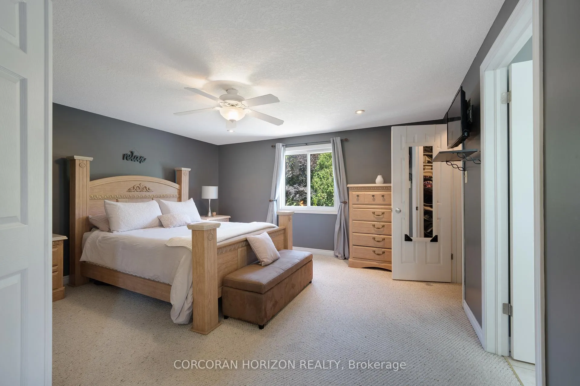 Photo 19 of 549 Langlaw Drive, Cambridge — HOMEH