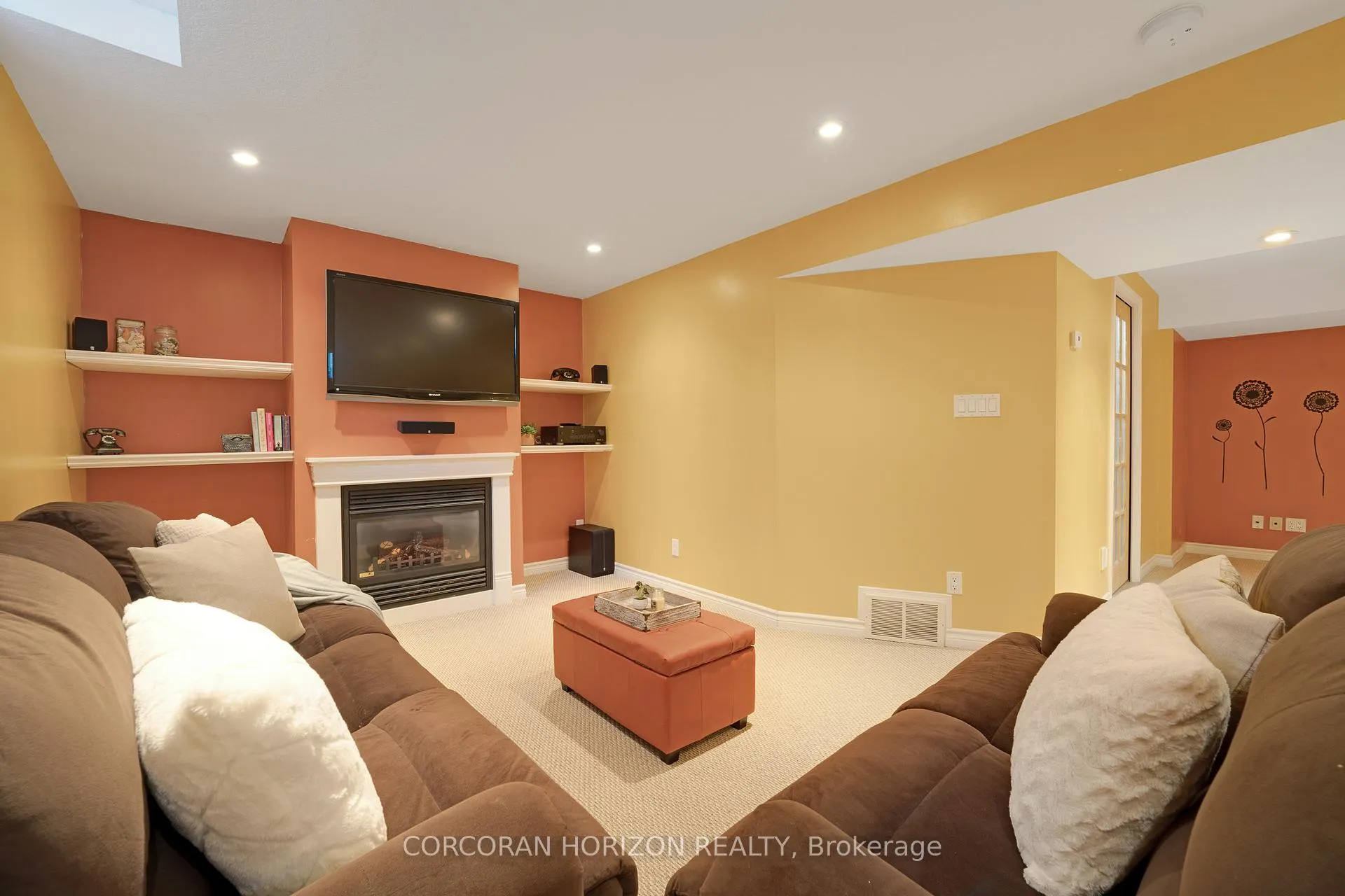 Photo 29 of 549 Langlaw Drive, Cambridge — HOMEH