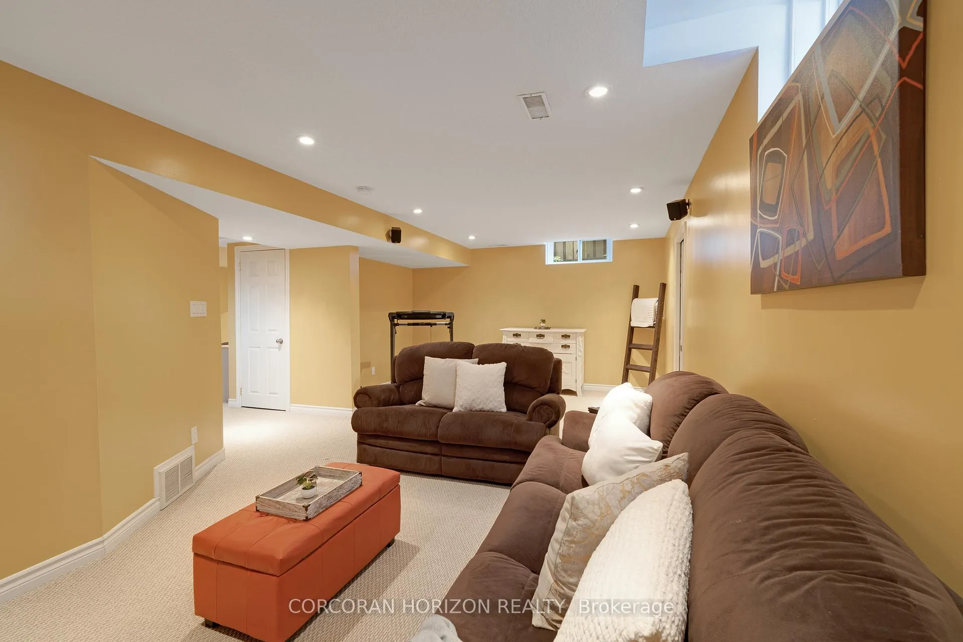 Photo 31 of 549 Langlaw Drive, Cambridge — HOMEH