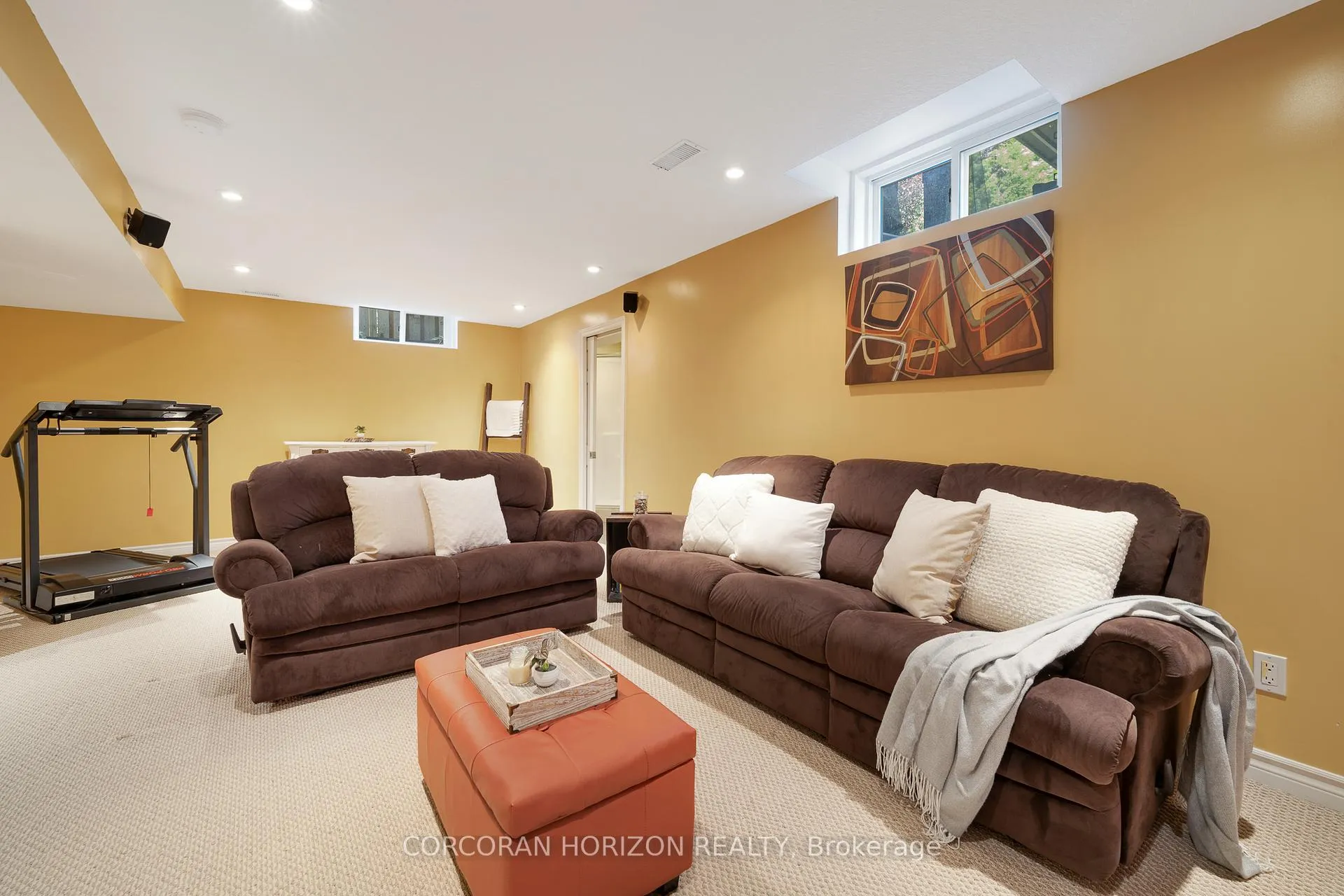 Photo 32 of 549 Langlaw Drive, Cambridge — HOMEH