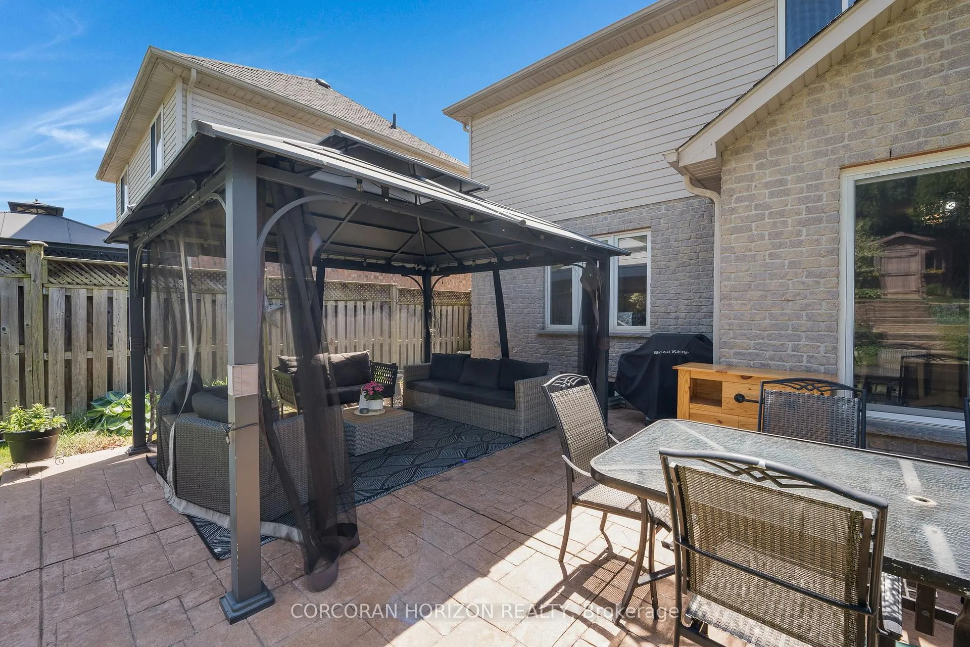 Photo 36 of 549 Langlaw Drive, Cambridge — HOMEH