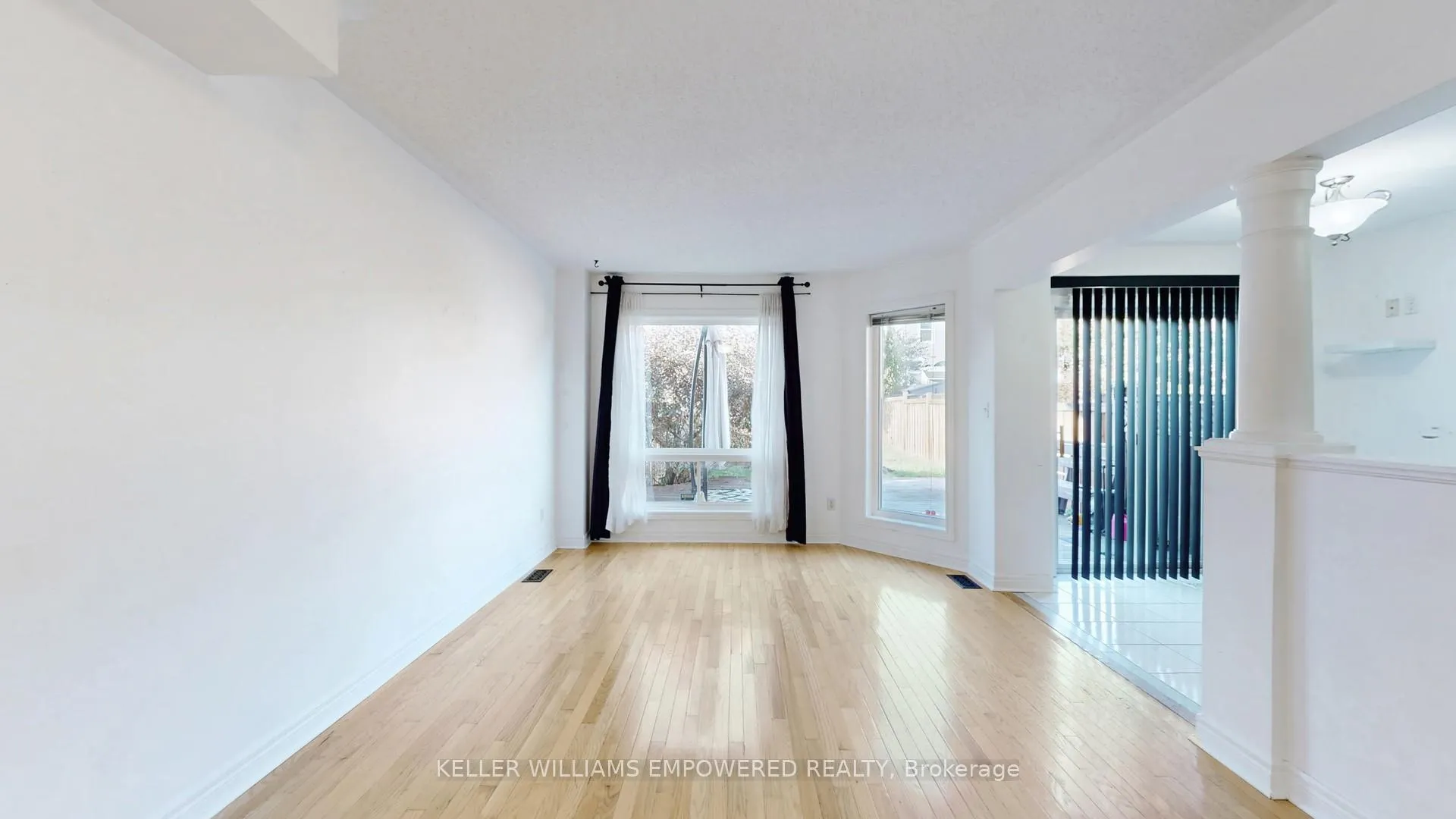 Photo 6 of 59 Melody Drive, Whitby, Brooklin — HOMEH