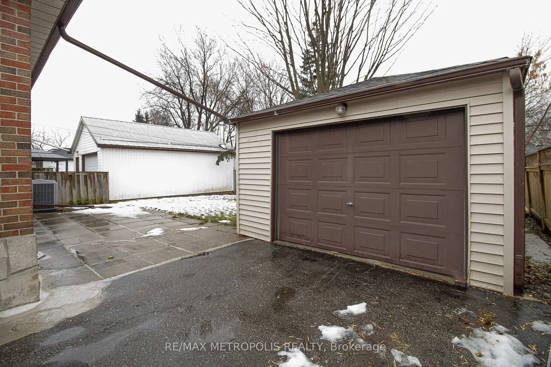 Photo 26 of 288 Guelph Street, Oshawa, Donevan — HOMEH