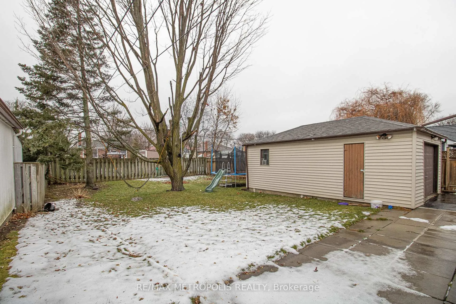 Photo 27 of 288 Guelph Street, Oshawa, Donevan — HOMEH