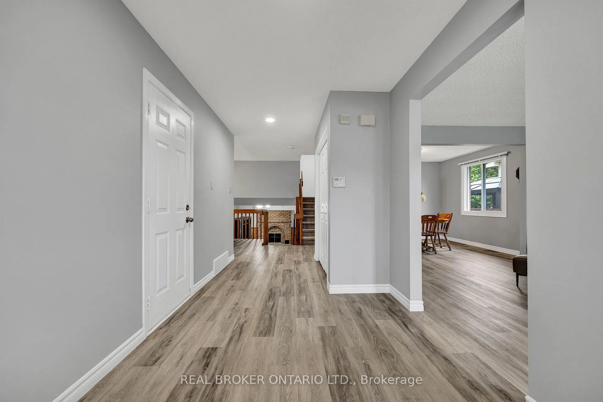 Photo 12 of 483 Northlake Drive, Waterloo — HOMEH