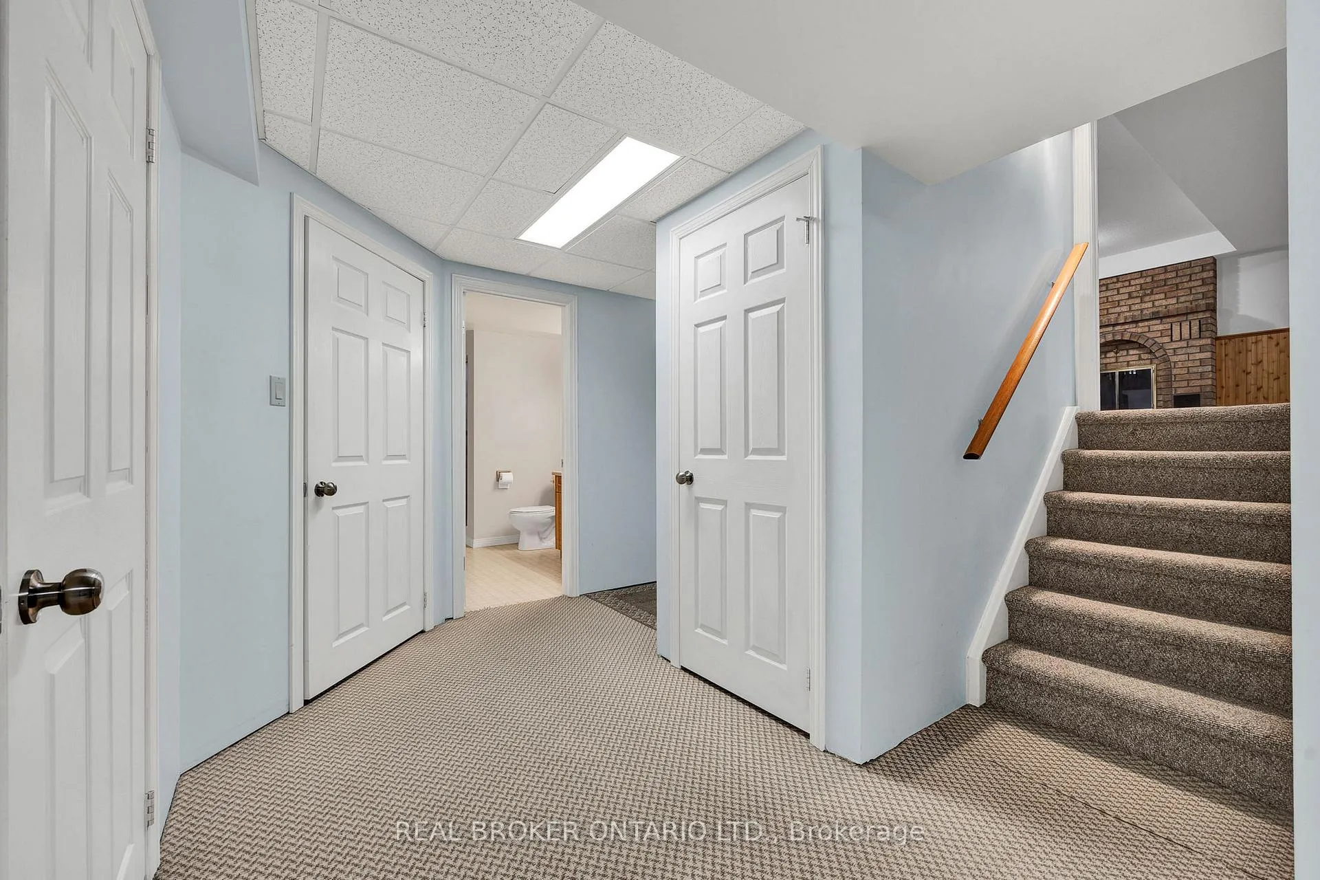 Photo 25 of 483 Northlake Drive, Waterloo — HOMEH