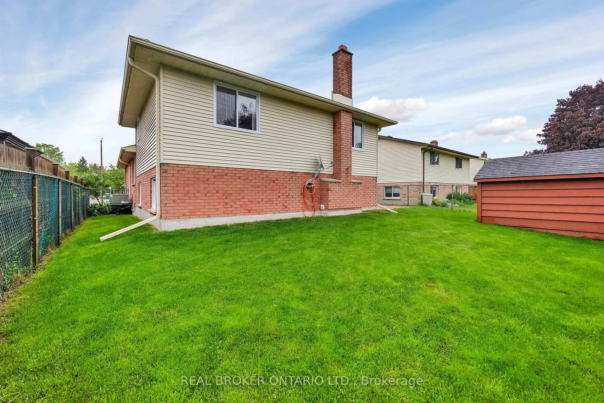 Photo 33 of 483 Northlake Drive, Waterloo — HOMEH