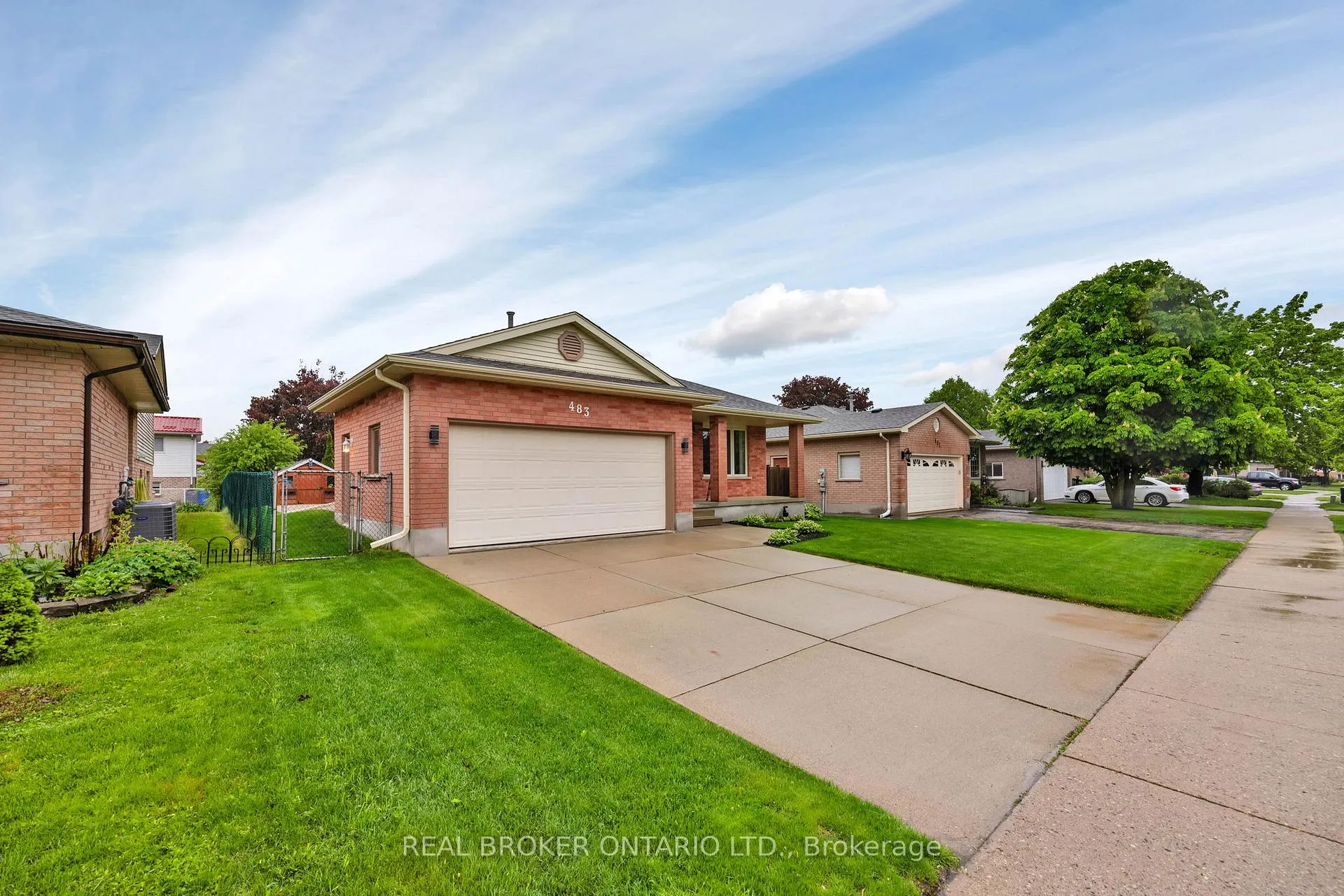 Photo 35 of 483 Northlake Drive, Waterloo — HOMEH