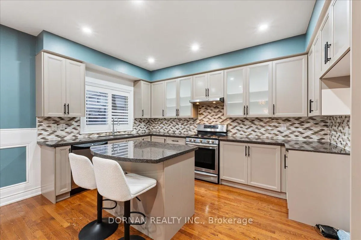 Photo 14 of 1023 Coldstream Drive, Oshawa, Taunton — HOMEH
